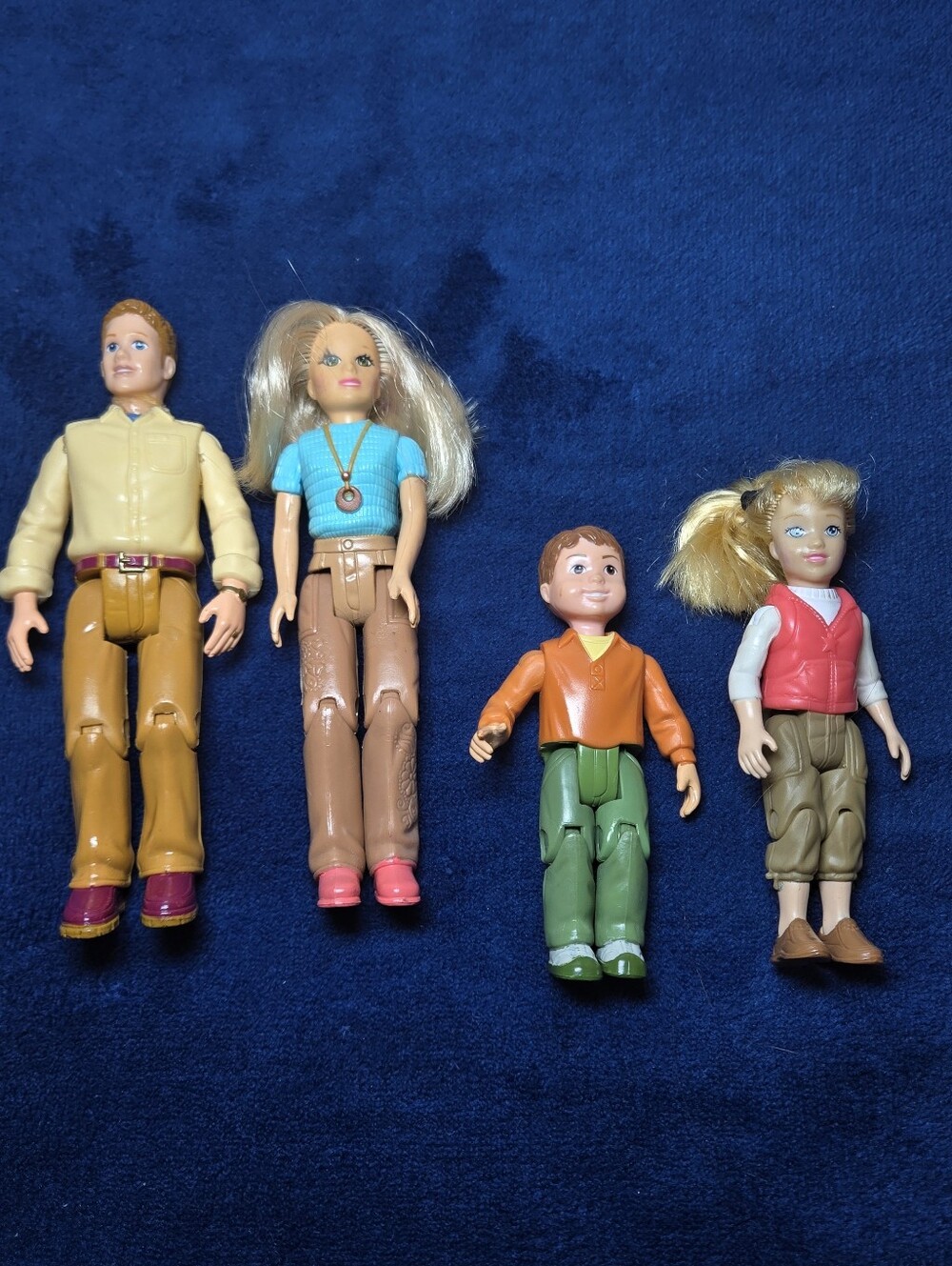 Fisher Price Loving Family Dolls Multiple Figures Mom Dad Brother Sister 2004-06
